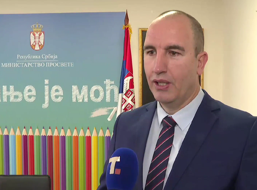Milan Pašić: Testom iz srpskog jezika počelo polaganje male mature u dodatnom roku