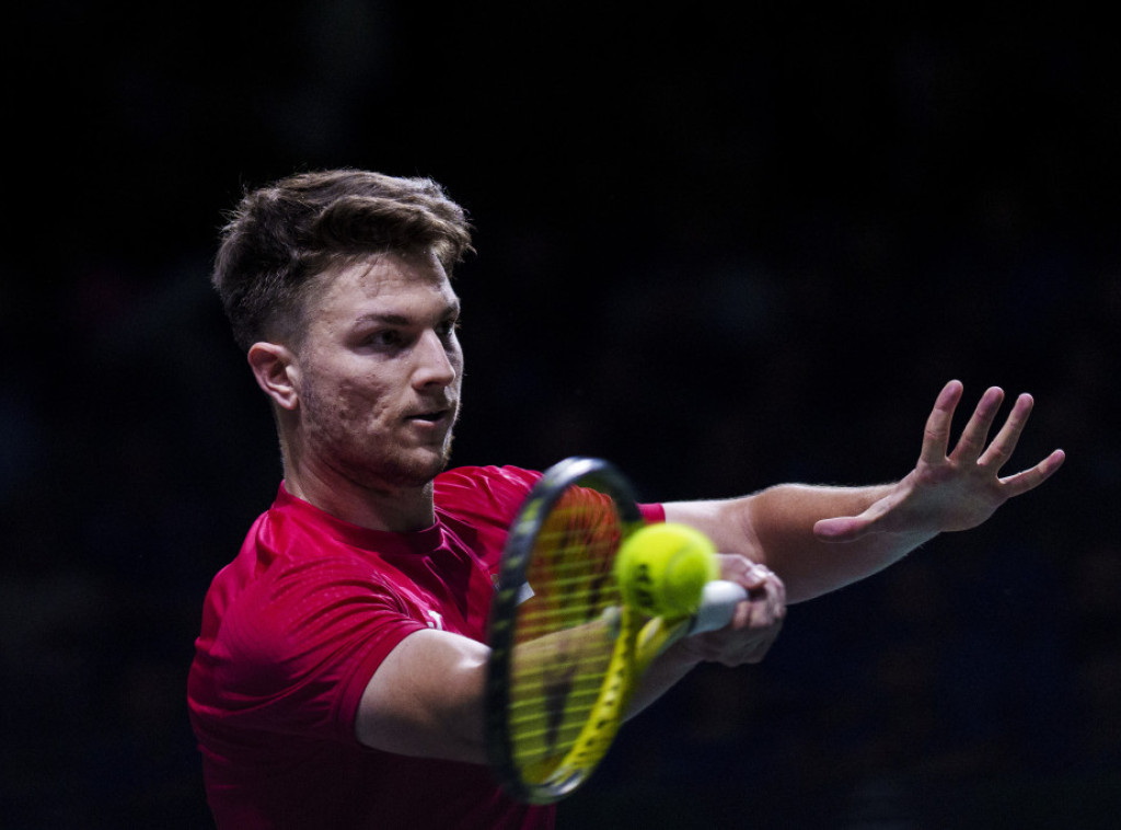Srpski teniser Miomir Kecmanović eliminisan u osmini finala turnira u Hongkongu