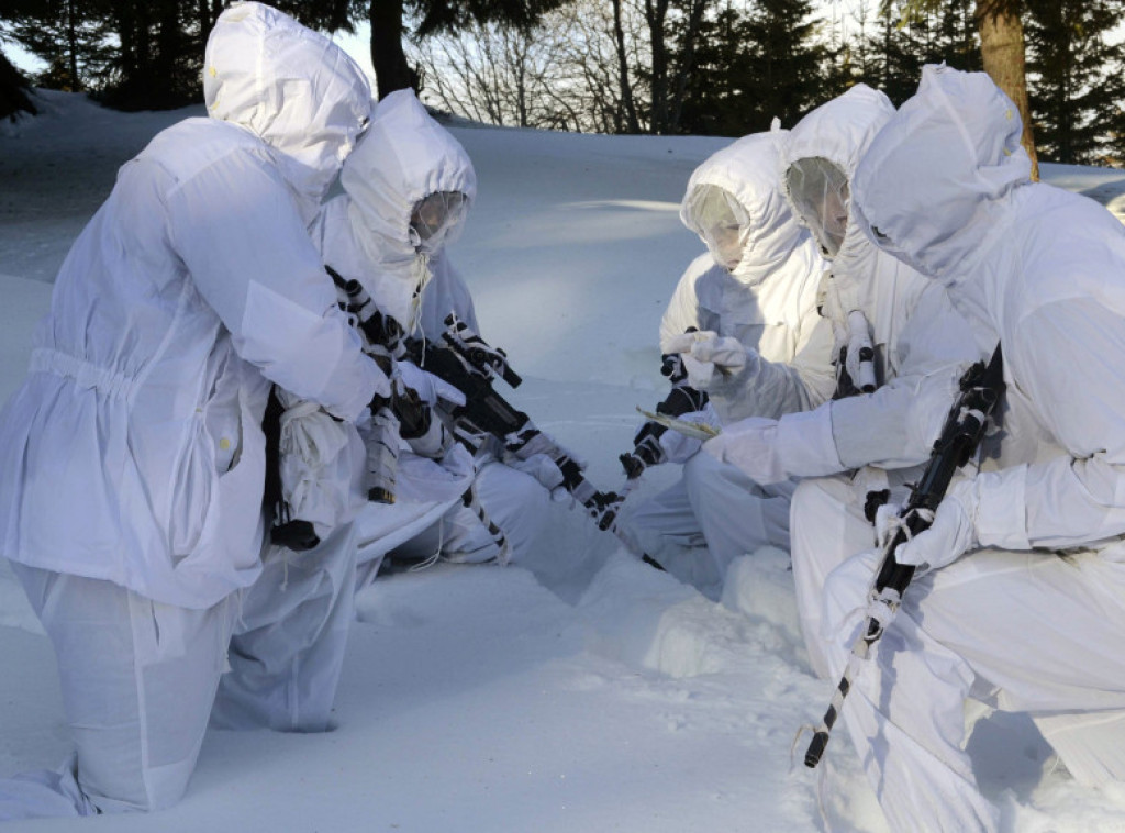 Ministarstvo odbrane: Na Kopaoniku realizovana obuka izviđača Kopnene vojske u zimskim uslovima