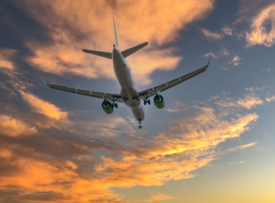 Prihod svetske avio-industrije u 2024. će godišnje porasti za 9,7% na 996 mlrd dolara