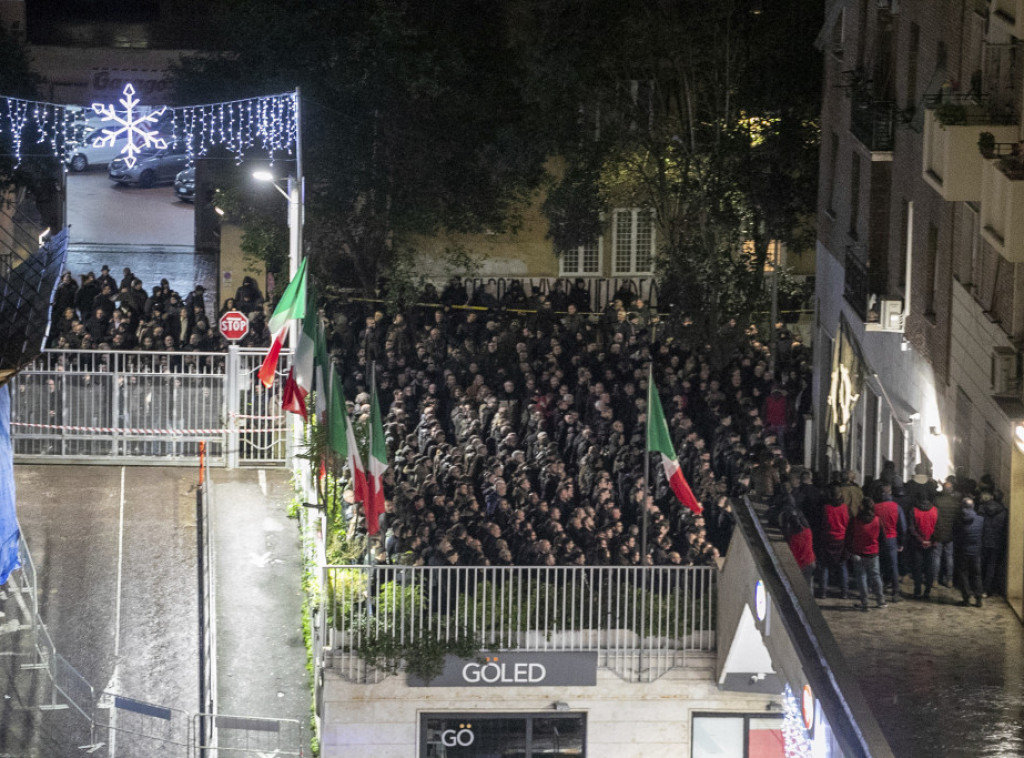 Italijanski Pokret pet zvezda najavio krivičnu prijavu zbog fašističkog skupa