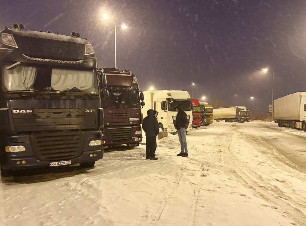 Poljske kamiondžije se dogovorile sa vladom, obustaviće blokadu granica sa Ukrajinom