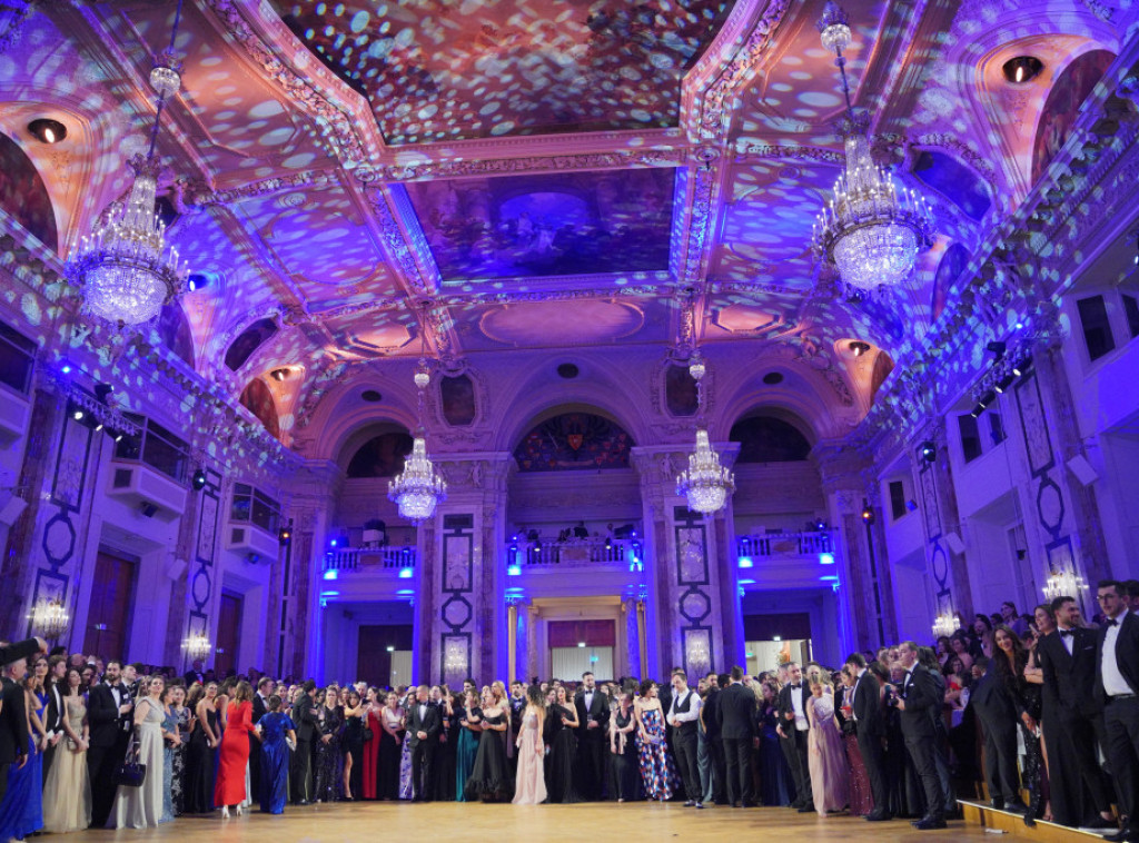 Svetosavski bal održan u bečkom dvorcu Hofburg, prisustvovao austrijski kancelar