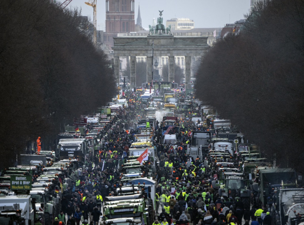 Hiljade nemačkih poljoprivrednika protestovalo u Berlinu