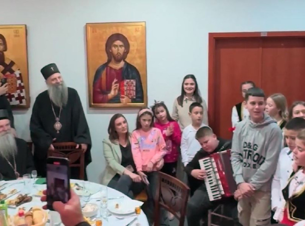 Patrijarh Porfirije ugostio decu sa Kosova i Metohije i Baranje