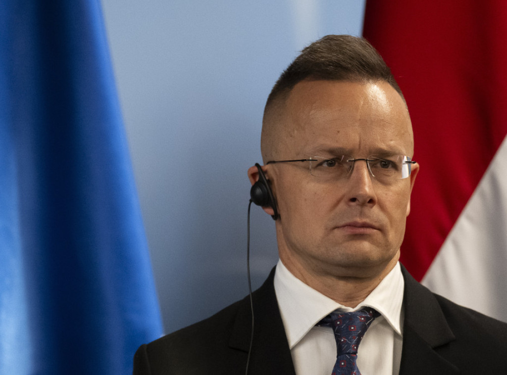 Sijarto: Mađarska spremna na kompromis sa EU o slanju pomoći Ukrajini