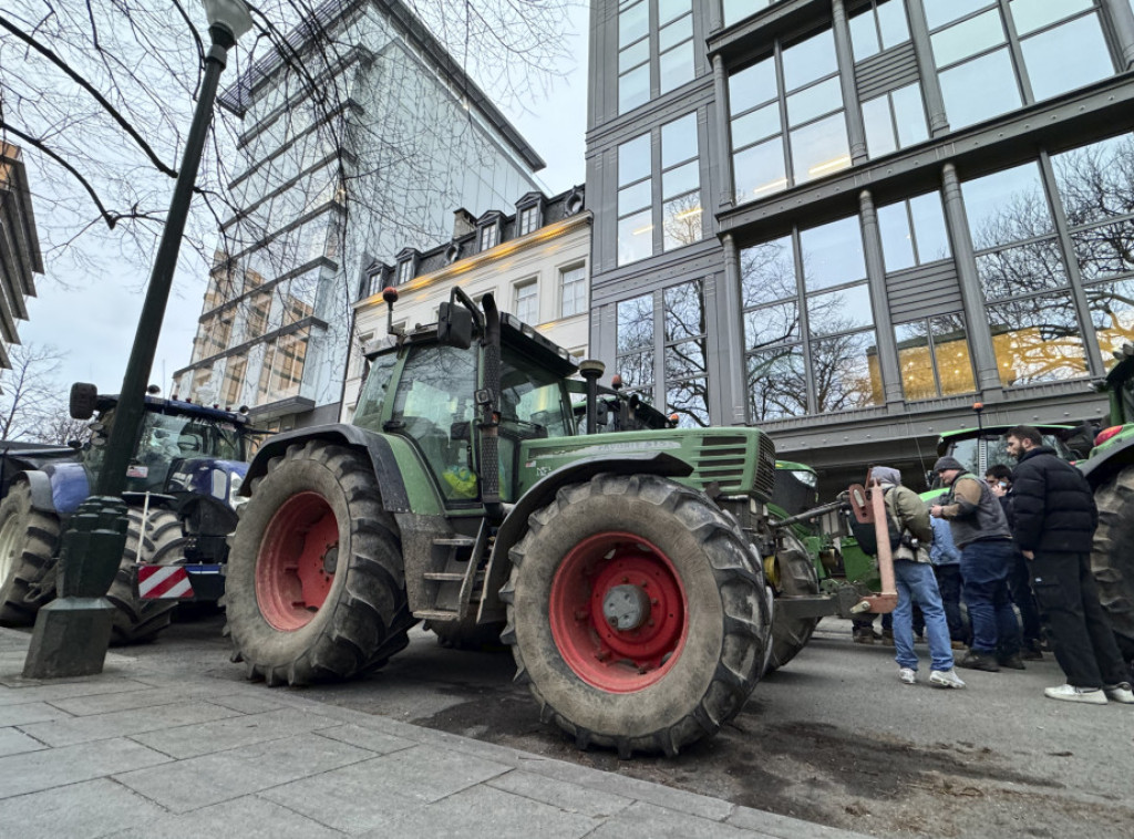 Belgijski poljoprivrednici blokirali glavne puteve širom zemlje