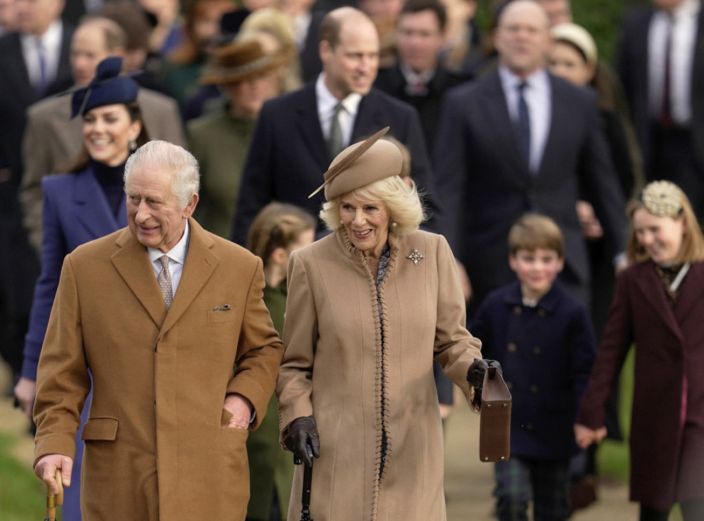 Kraljica Kamila: Kralj Čarls se drži "izuzetno dobro" nakon dijagnoze raka