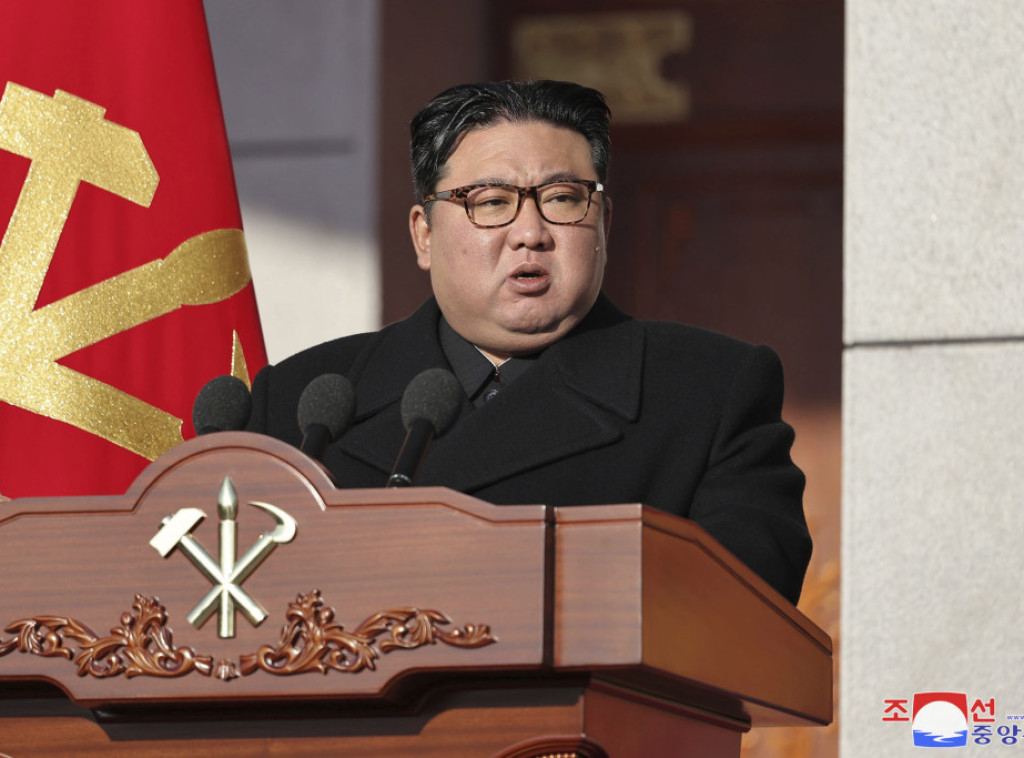 Kim Džong Un : Severna Koreja ne isključuje mogućnost da okupira Južnu Koreju