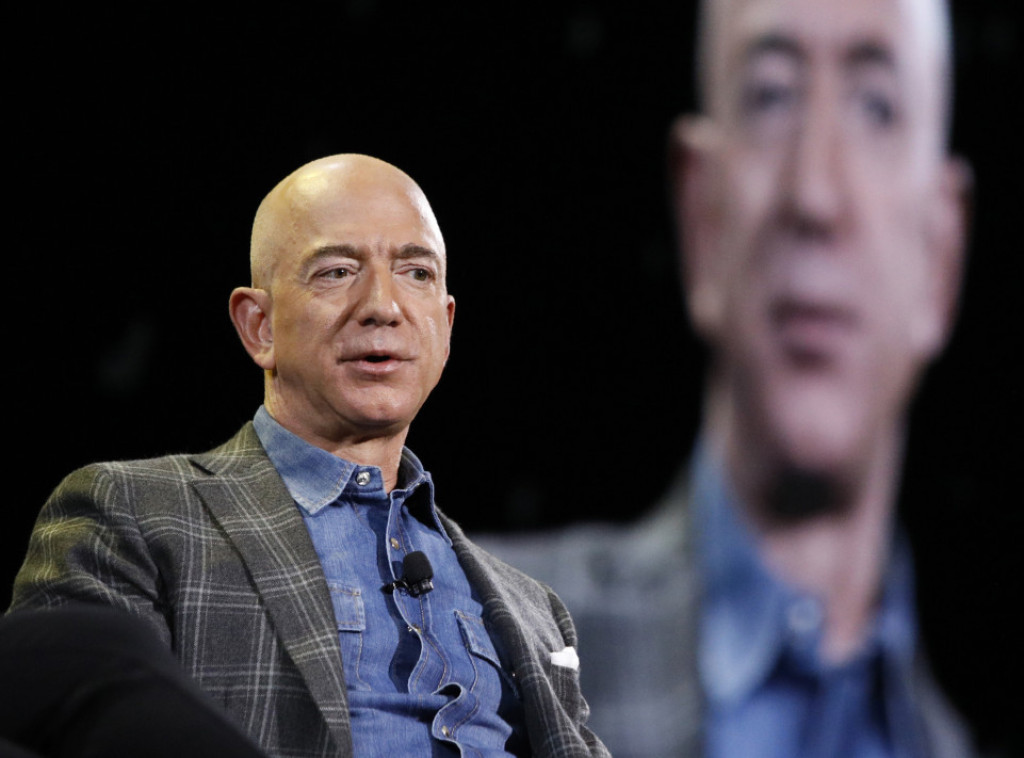 Osnivač Amazona Džef Bezos prodao akcije kompanije za više od četiri milijarde dolara