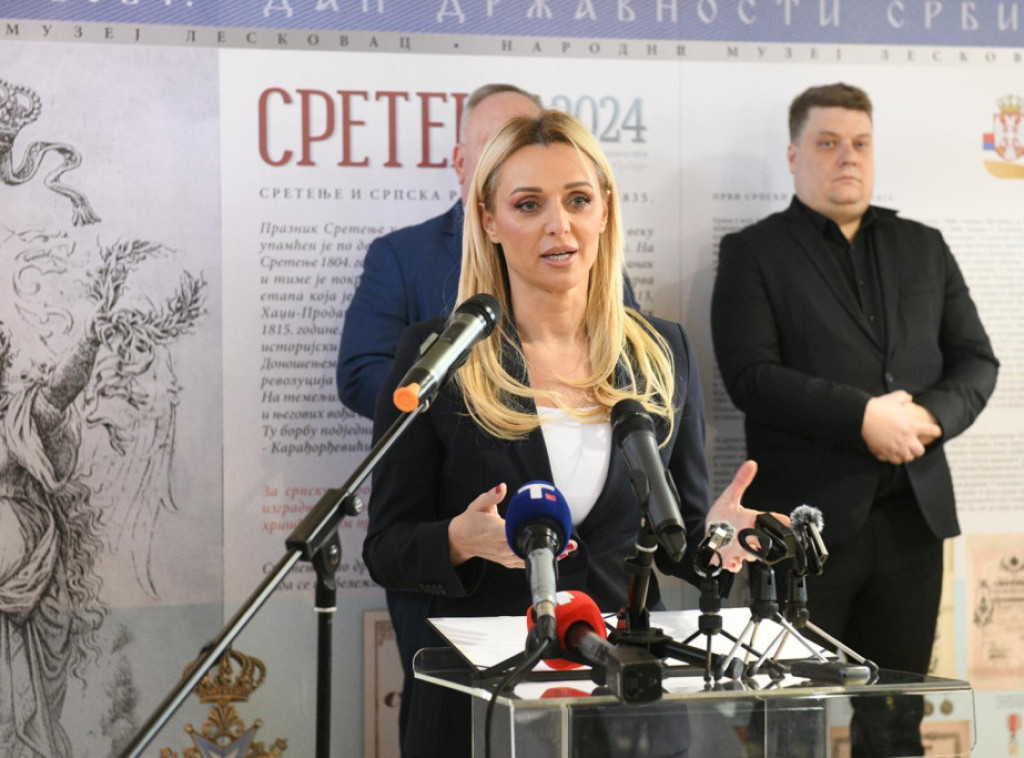 Ministarka Tanasković otvorila u Leskovcu izložbu o odlikovanjima srpskih dinastija