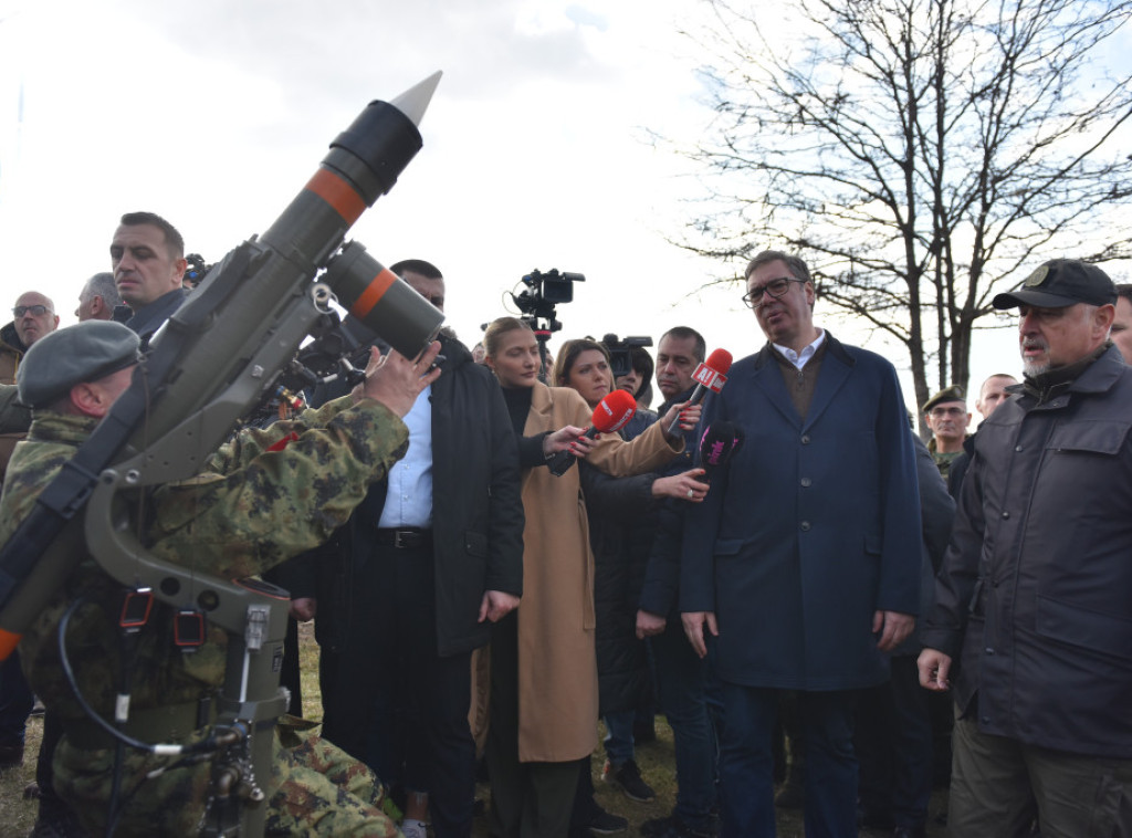Vučić: U toku ulaganje 300 mln evra u novo domaće naoružanje za Vojsku Srbije