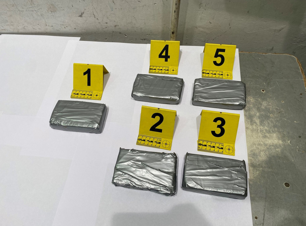 Carinici na Horgošu otkrili skoro 1,6 kilograma heroina u naslonu autosedišta