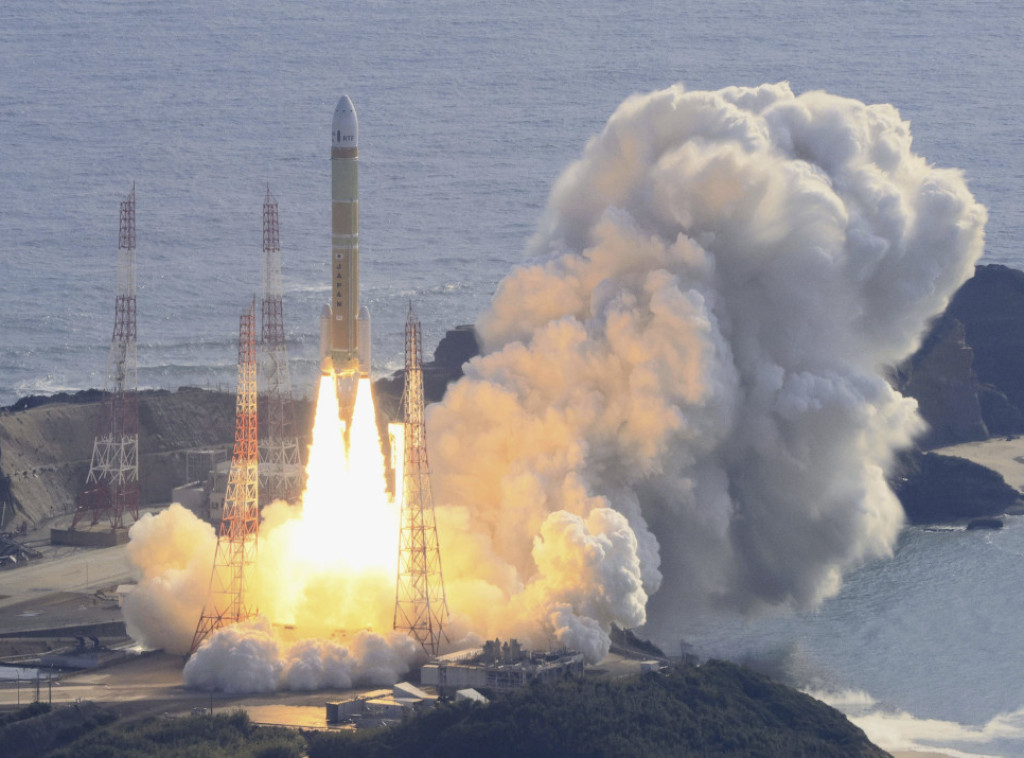 Japan uspešno lansirao novu raketu