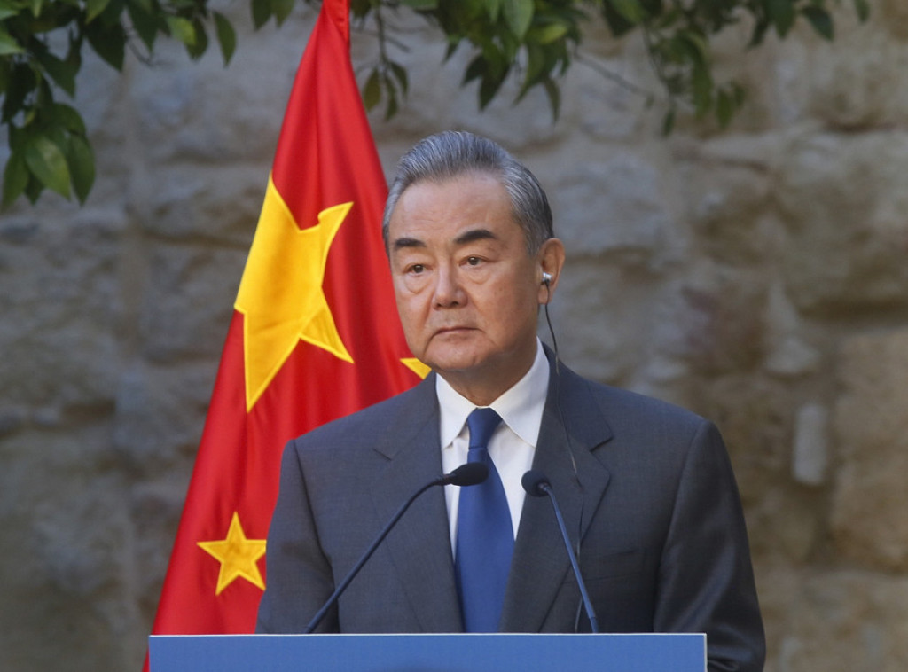 Vang Ji: Odnosi Rusije i Kine su nepokolebljivi i čvrsti