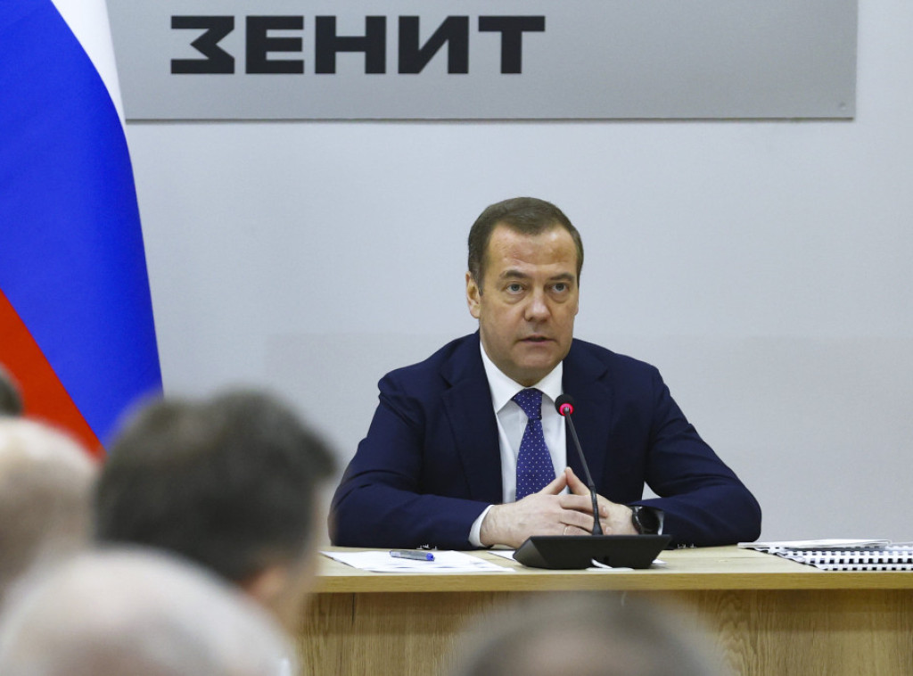 Medvedev: Zapad je izgradio ceo politički program na osnovu smrti Navaljnog