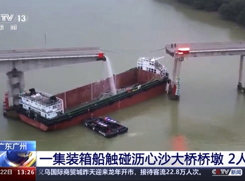 Barža srušila most u Kini, najmanje dve osobe poginule, tri se vode kao nestale