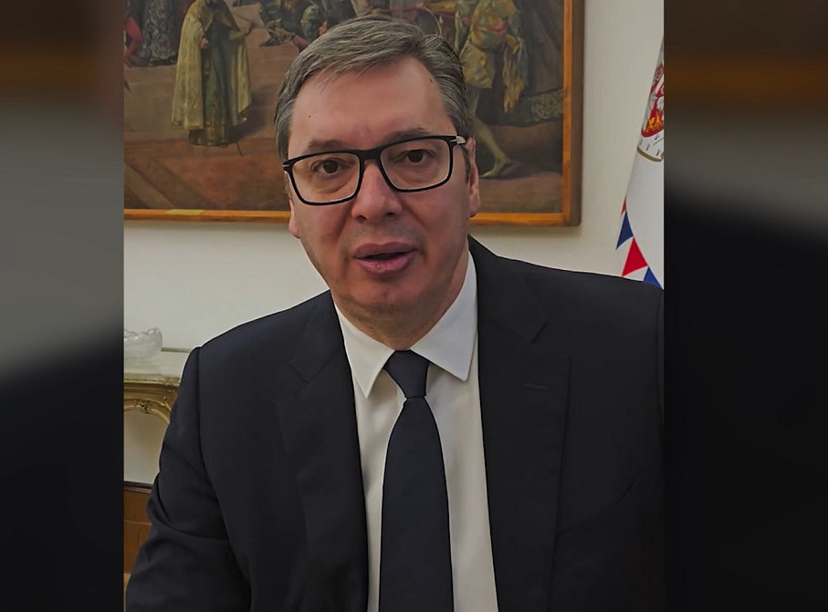 Vučić: Zamolio bih da se razmisli o odluci da roditelji ocenjuju nastavnike