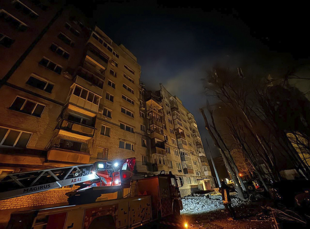 Oboreni ruski dron pao na stambeni deo Odese, jedna osoba poginula, tri povređene