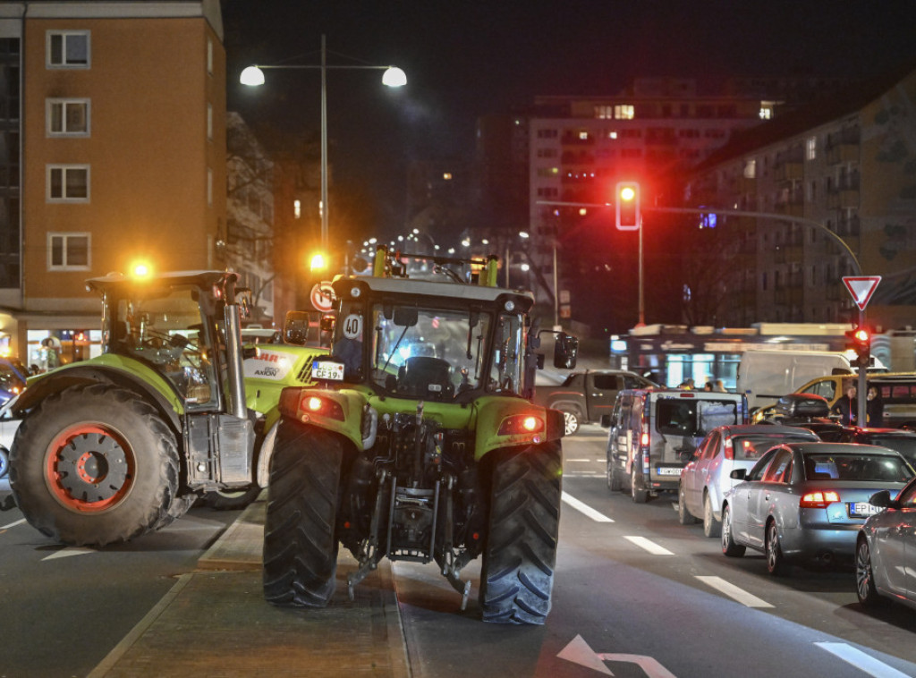 Poljski farmeri blokirali prelaz s Nemačkom u znak protesta