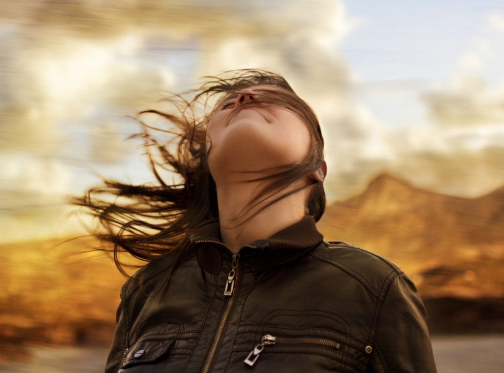 Jak vetar izazvao smrt jedne osobe na severu Francuske, četvoro povređeno