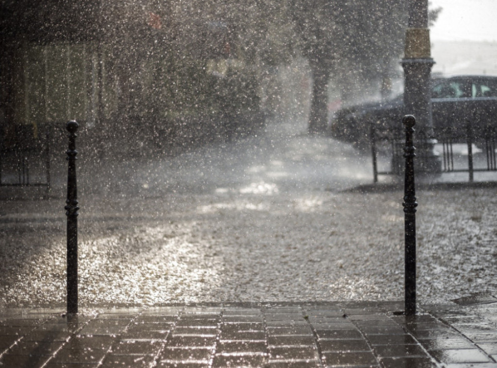 Italiju pogodile vremenske nepogode: Dve žrtve, crveni meteoalarm u 18 gradova