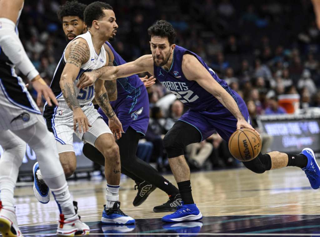 Rekord karijere Vasilija Micića u NBA ligi, Nikola Jović isključen