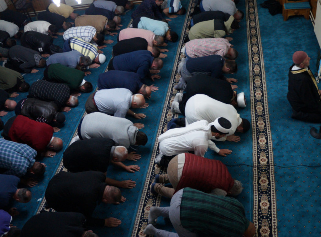 Počeo Ramazan, mesec posta za muslimanske vernike