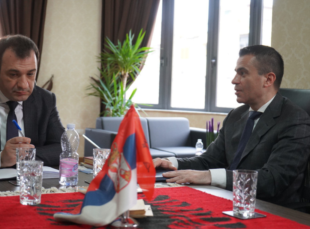 Ministar Milićević u Tirani se sastao sa Robertom Gajdom, razgovarali o položaju Srba u Albaniji i Albanaca u Srbiji
