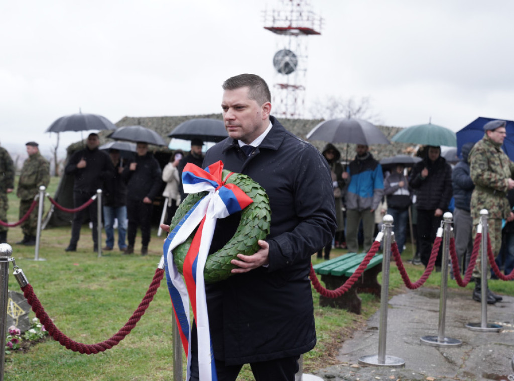 Nikola Nikodijević položio venac na Spomen-obeležje "Glasnik sa Straževice"