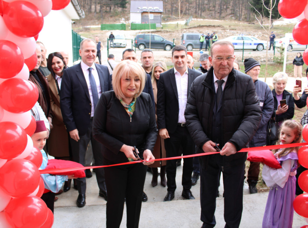 Đukić Dejanović otvorila novoizgrađeni vrtić u Tutinu i posetila Novi Pazar