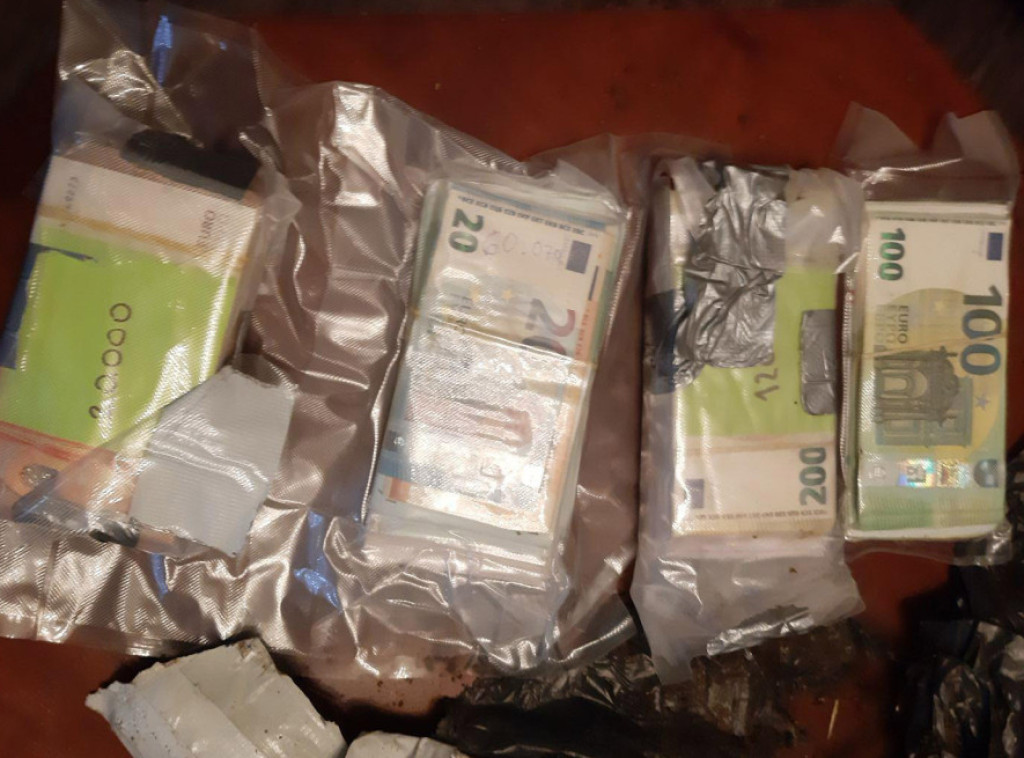 Uhapšena grupa osumnjičena za trgovinu drogom i pranje novca
