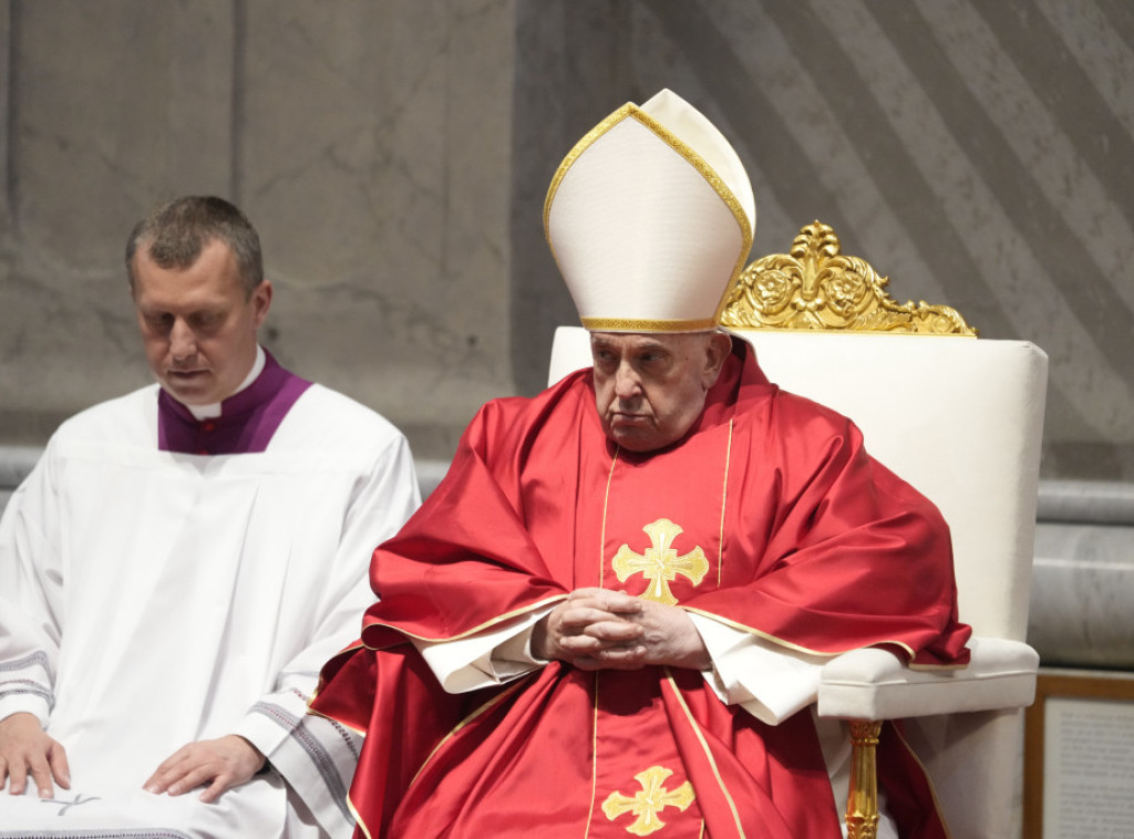 Papa održao službu povodom Velikog petka