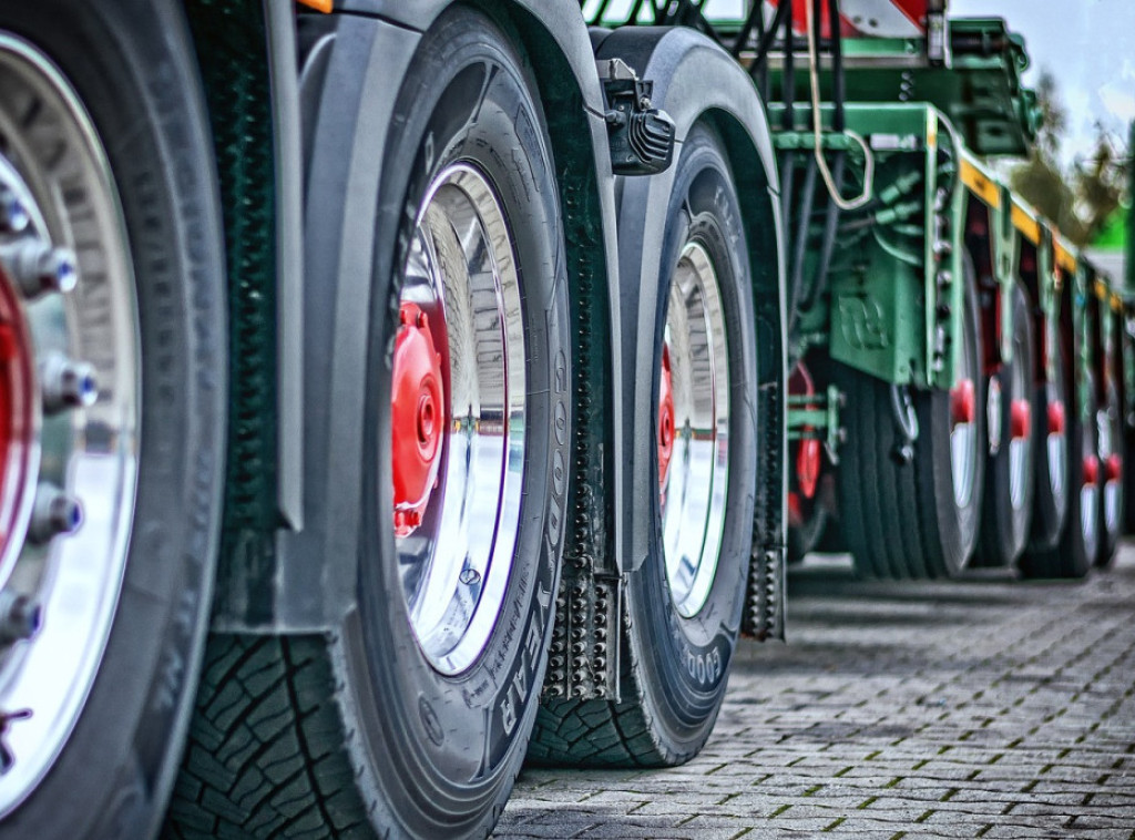 AMSS: Teretnjaci na Batrovcima čekaju četiri sata, na prelazu Gradina tri sata