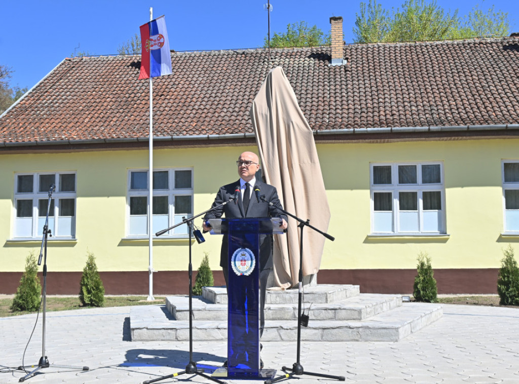 Miloš Vučević: Spomenik u Bačkoj Topoli priznanje za 45 palih heroja u ratovima 90-ih