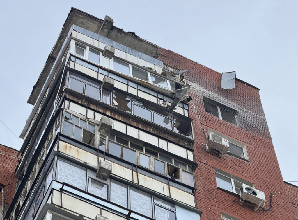 Gladkov: U granatiranju Belgoroda oštećeno 12 stambenih zgrada i dečja klinika