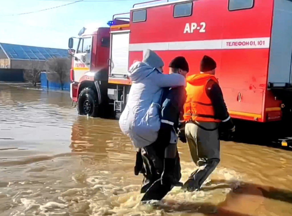 Vanredna situacija u Orenburškoj oblasti zbog poplava, evakuisano oko 4.000 ljudi