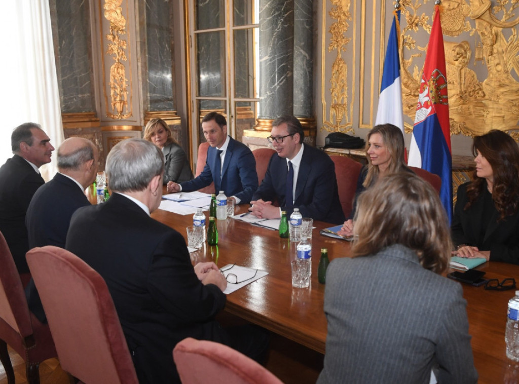 Vučić se sastao sa predstavnicima kompanije Daso