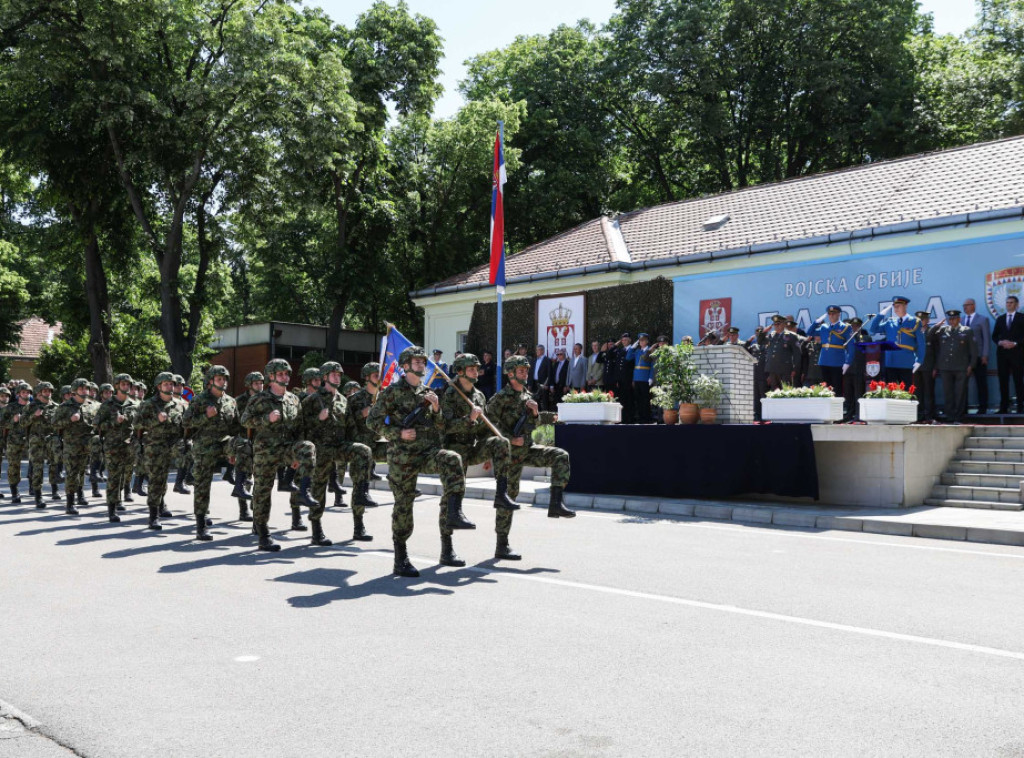 U Kasarni ''Dedinje'' obeležen Dan Garde Vojske Srbije
