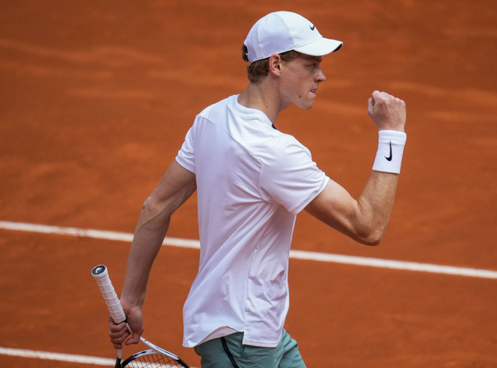 Italijanski teniser Janik Siner plasirao se u četvrtfinale mastersa u Madridu