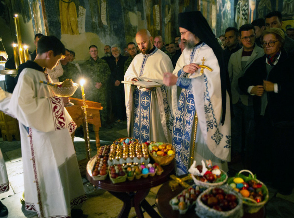 Načelnik Generalštaba Milan Mojsilović posetio manastir Studenica, prisustvovao jutarnjoj vaskrsnoj službi i liturgiji