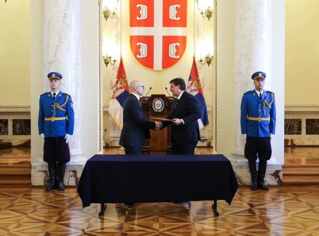 Gašić preuzeo dužnost ministra odbrane