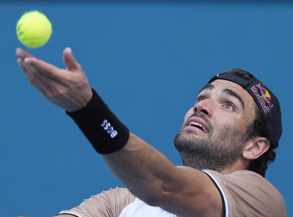 Mateo Beretini pobedio Aleksandra Zvereva za plasman u osminu finala Mastersa u Monte Karlu