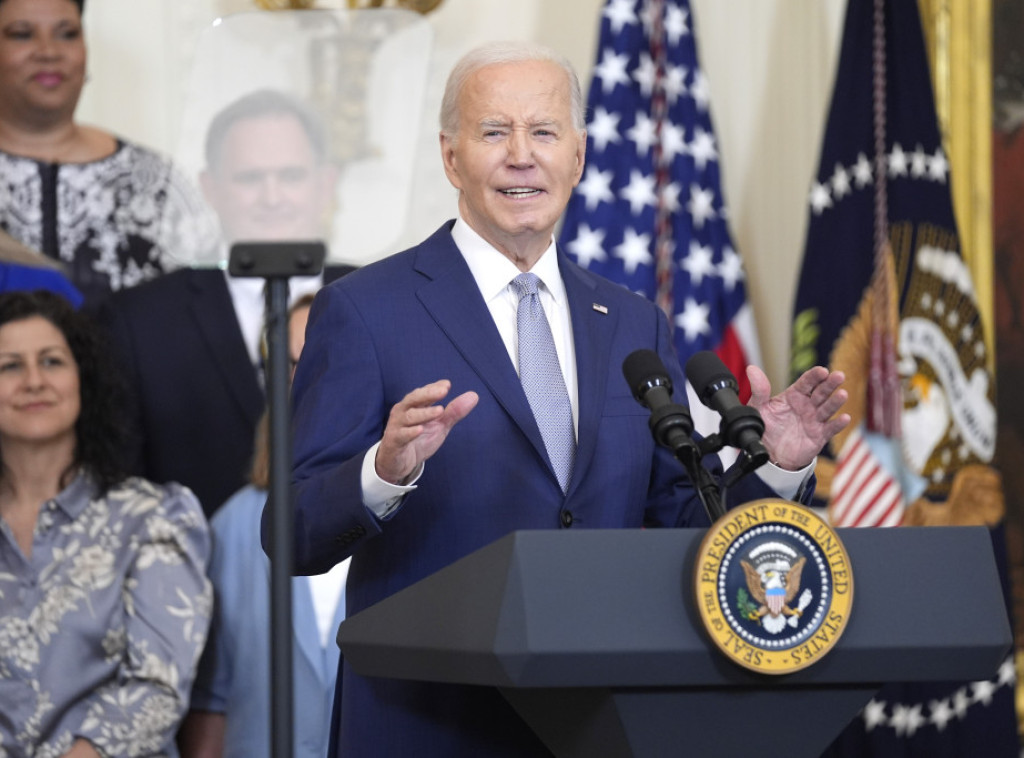 Bajden se našalio da je Tramp trebalo sebi da ubrizga izbeljivač