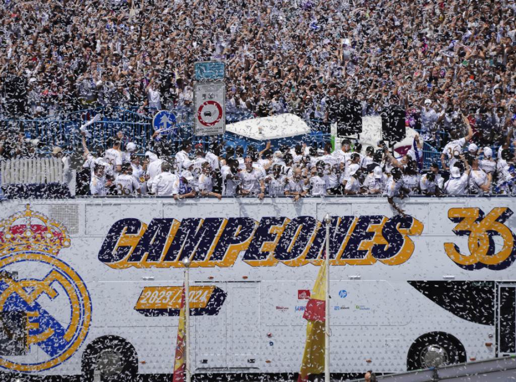 Fudbaleri Reala na ulicama Madrida proslavili šampionsku titulu