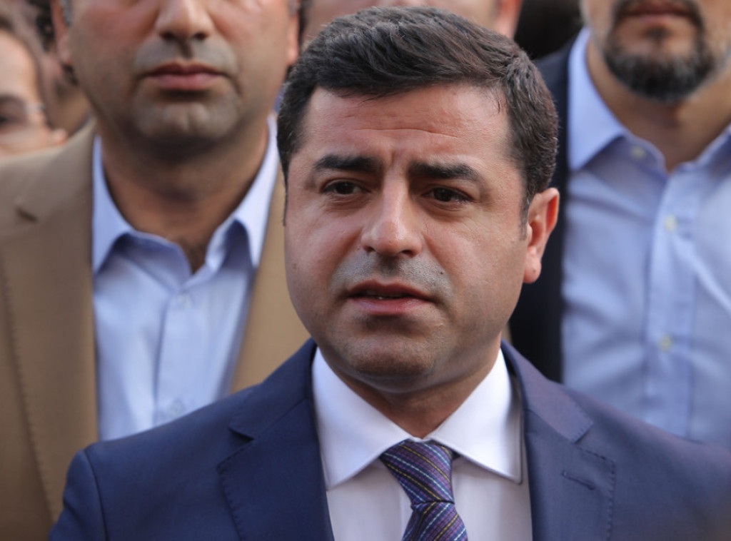 Turski sud osudio kurdskog lidera Demirtaša na više od 20 godina zatvora