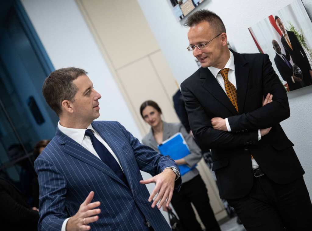 Djuric meets with Szijjarto in Budapest