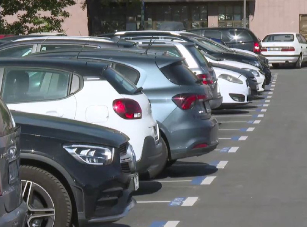 Počela rekonstrukcija 100 parking-mesta u Gramšijevoj ulici, dodatnih 100 mesta