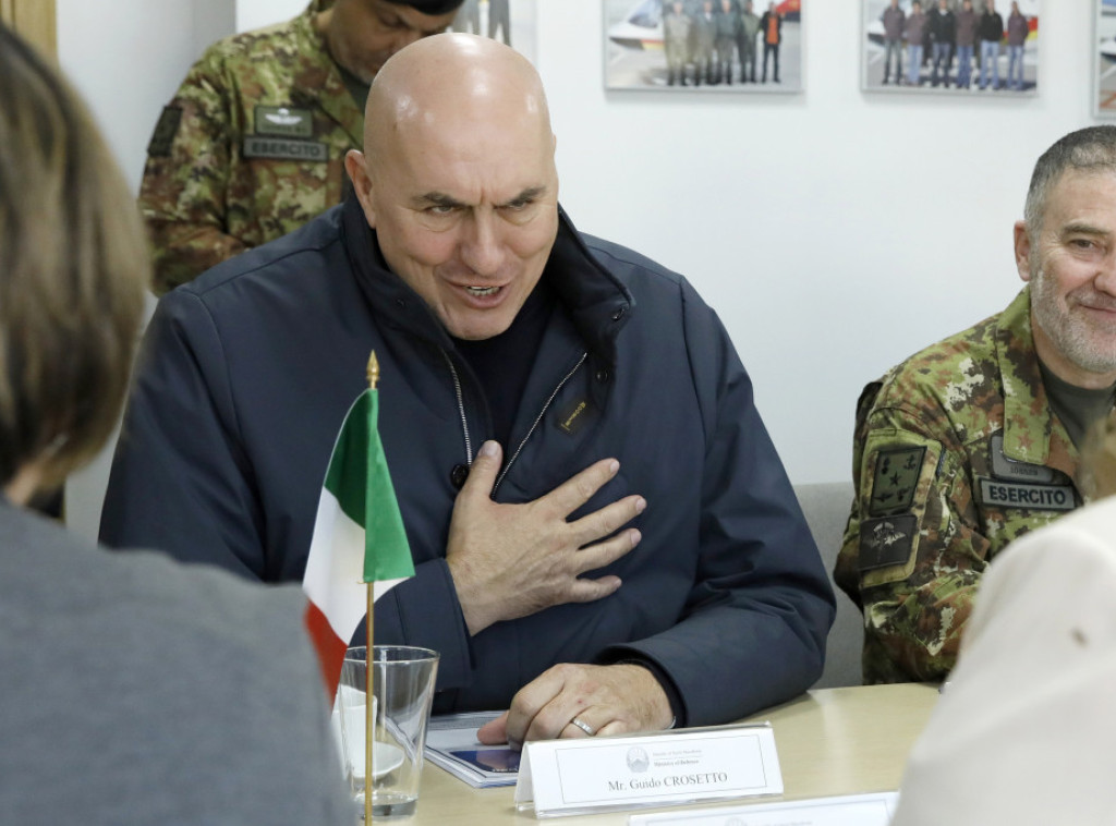 Pozlilo italijanskom ministru odbrane, hospitalizovan zbog bolova u grudima