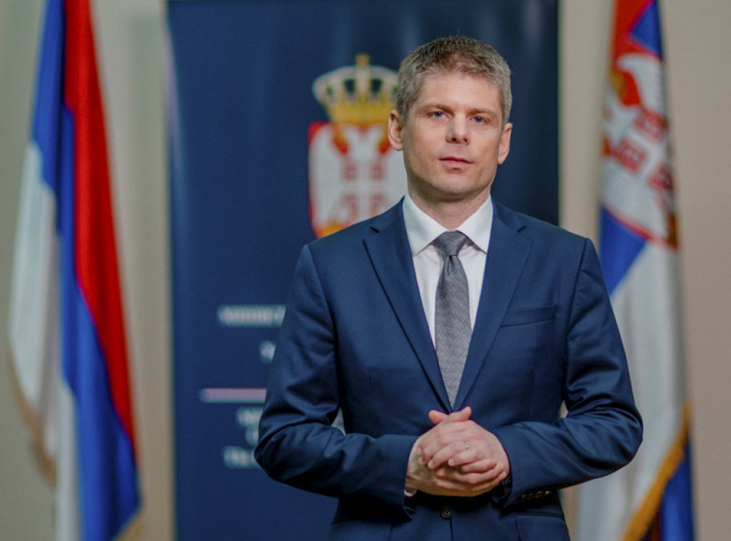 Arno Gujon: Neophodna ustavna zaštita srpskog jezika u Crnoj Gori